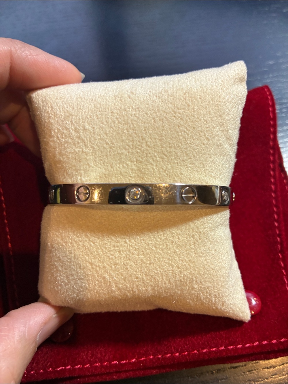 Cartier Bracelet with 6 Diamond